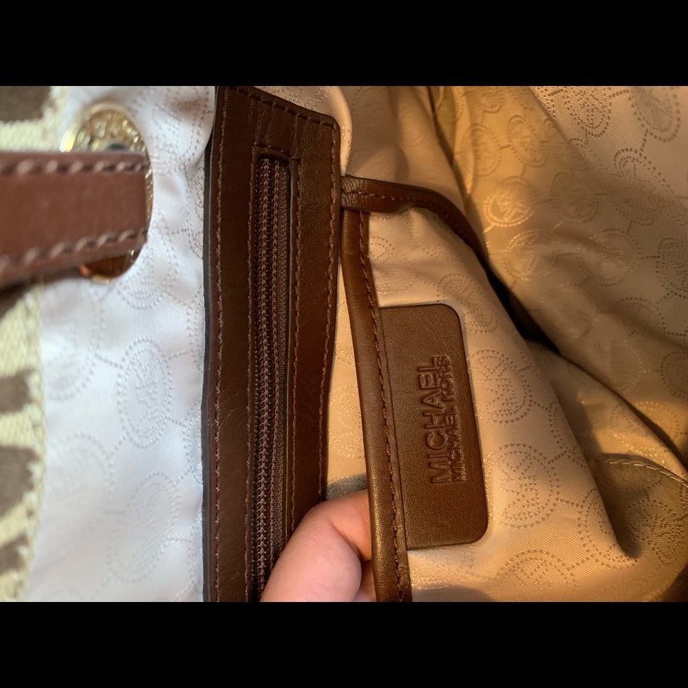 Mk tote - Picture 3 of 4